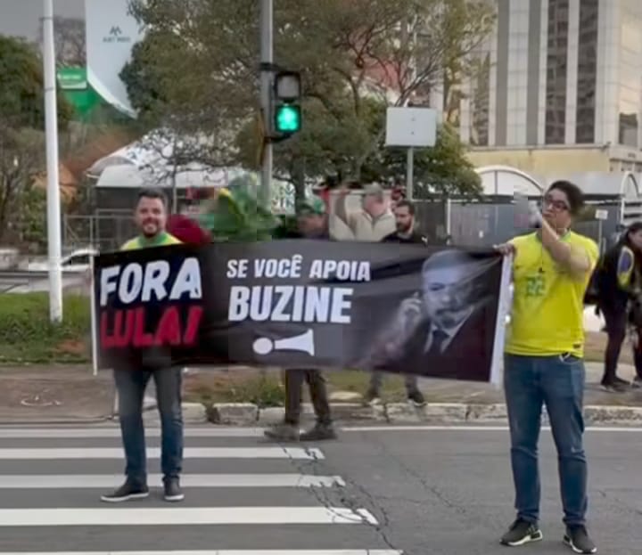  Vereadores judiaienses fazem buzinaço a favor dos golpistas de 8/1
